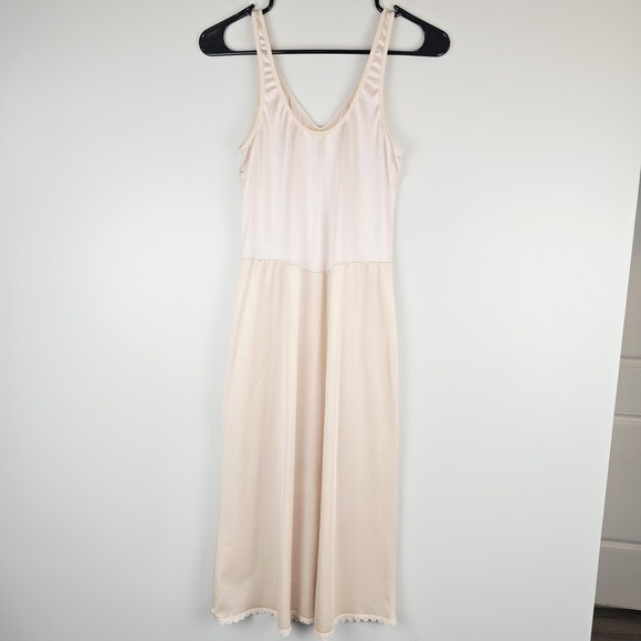 WARNER'S Women's Vintage Beige Lingerie‎ Slip Mid-Calf Length Size 34.E31 - Picture 1 of 13